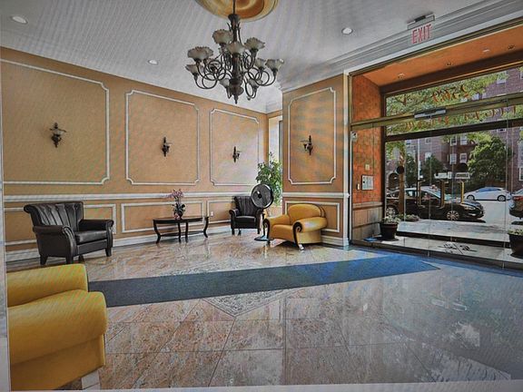 5th image of 2569 Ocean Ave Ste 2