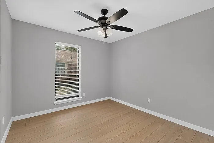 3701 University Dr — Photo 32