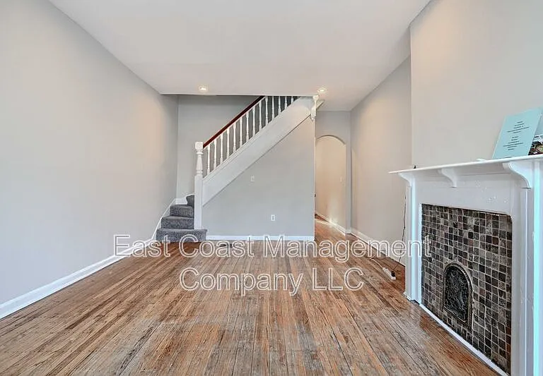 1616 N Fulton Ave — Photo 6
