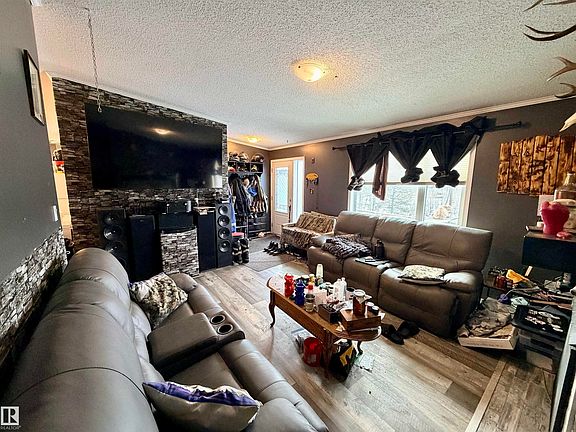 4th image of 54002 Range Road 105