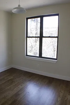 Rented by Loom Group | media 36