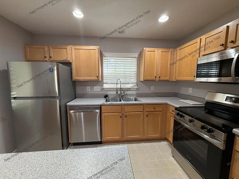 2 Sidney Marie Ct — Photo 5