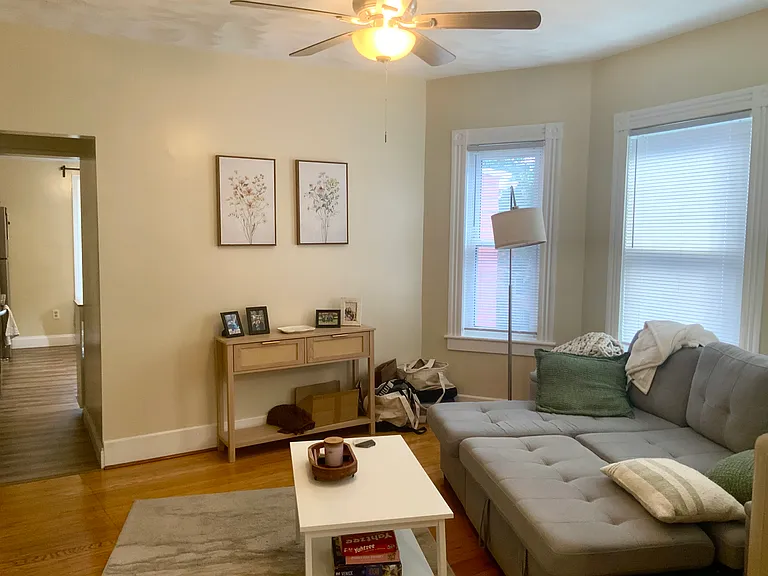10 Victoria St #2 — Photo 7