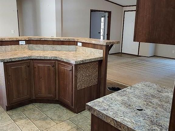 5th image of 24293 Forest Glen Dr