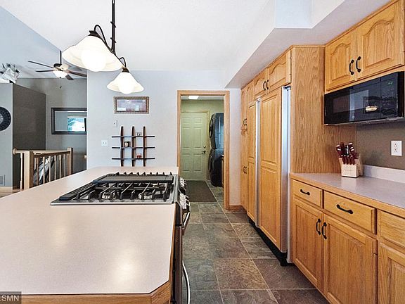5th image of 2300 Oak Glen Ct