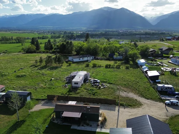 3889 Bud Ln, Stevensville, MT 59870