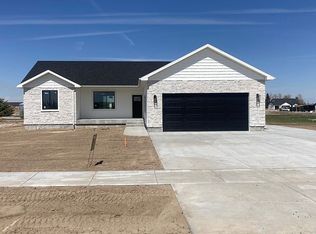 3885 E Hemlock Ln, Rigby, ID 83442