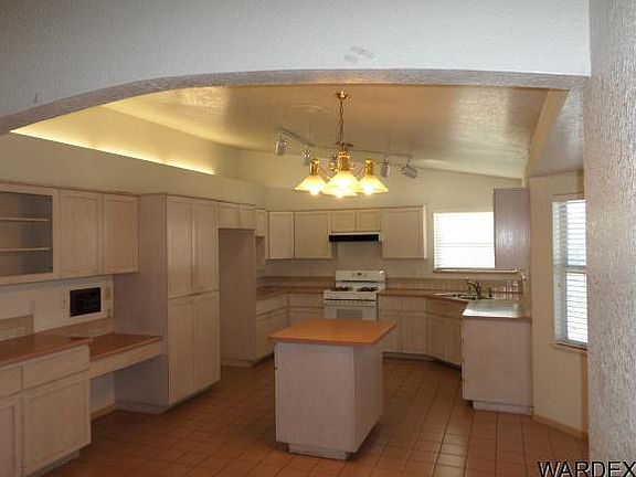 2nd image of 1996 Pima Dr N