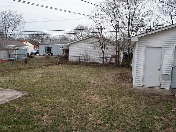 3rd image of 1341 Desoto Ave