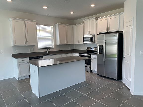 3rd image of 4141 Babbling Brook Way