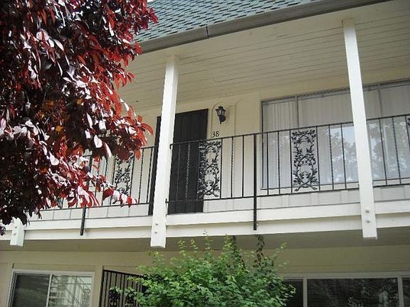 2nd image of 5085 N Wishon Ave APT 38