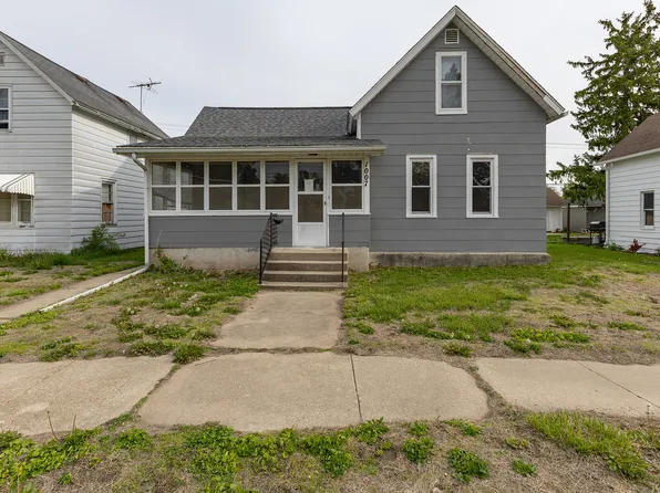 1007 16th Ave, Fulton, IL 61252