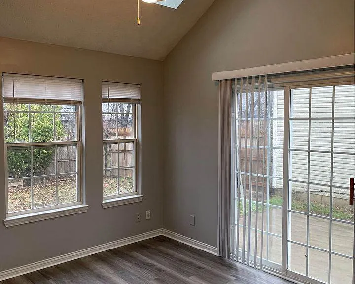 5827 River Walk Cir — Photo 10