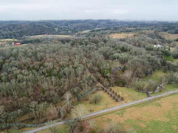 4th image of 8181 Old Springfield Pike