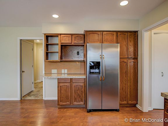 5th image of 4264 Holyoke Dr SE