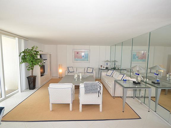 Home For Sale In Whitehall