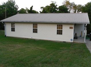 1412 Barberry Pl, Hopkinsville, KY 42240