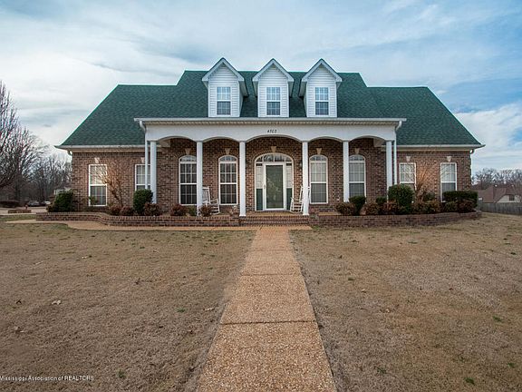 4th image of 4703 Medora Dr