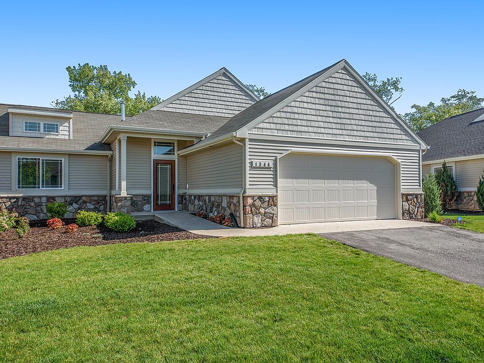 1st image of 1344 Sand Springs Dr SW #44