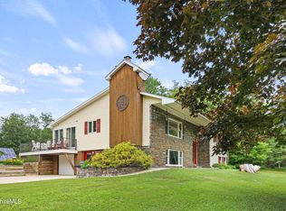 4 Birch Hill Rd, Peru, MA 01235