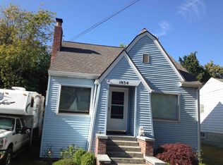 1034 NE 94th St, Seattle, WA 98115