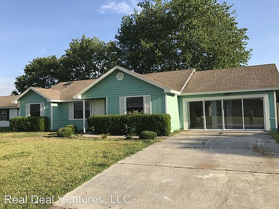 2nd image of 1826 Creek Bank Dr
