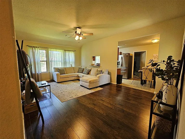10761 Royal Terrell Dr — Photo 6