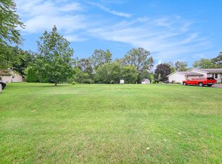 Leeward Dr, Pleasant Lake, MI 49272