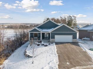 9008 62nd St S, Cottage Grove, MN 55016