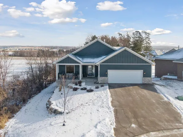 9008 62nd St S, Cottage Grove, MN 55016