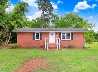 209 Hc Powers Rd, Wallace, NC 28466
