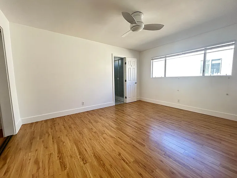 370 Obispo Ave Long Beach, CA 90814 — Photo 9