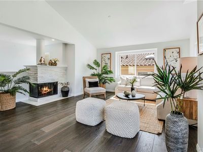 1525 Artesia Blvd UNIT D, Manhattan Beach, CA, 90266