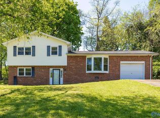 2809 Brett Rd NW, Huntsville, AL 35810