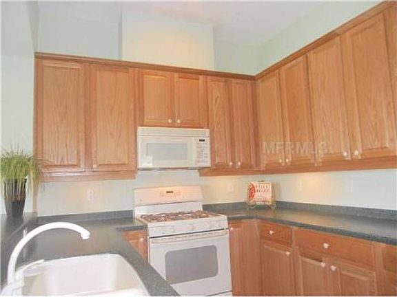 4th image of 1012 Chelsea Greens Ct