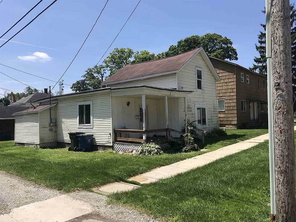 2nd image of 315 W Adams St