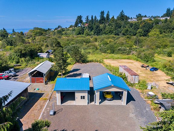 4th image of 4118 Priest Point Dr NE