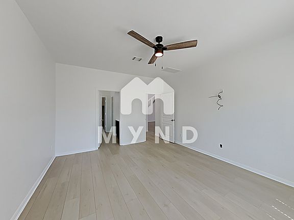 5th image of 206 Tricia Ln