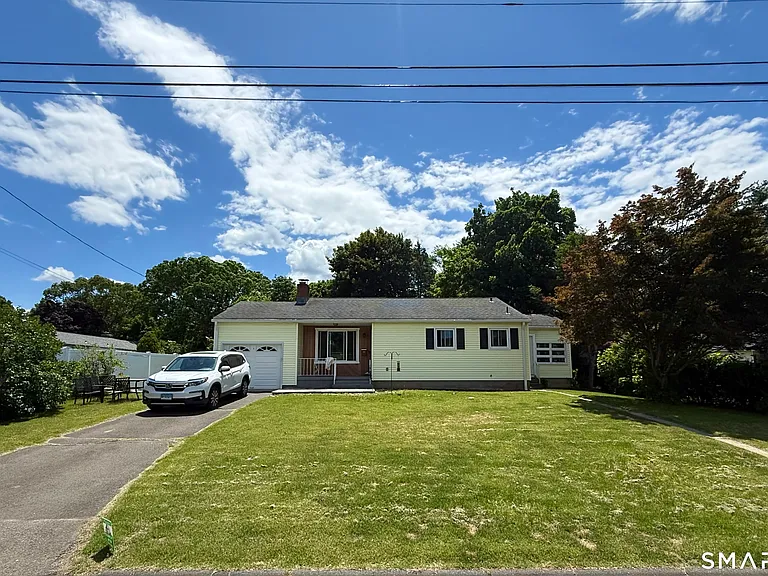 5 Hotchkiss Ter — Photo 1