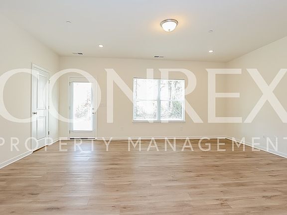 5th image of 221 Emmett Dr