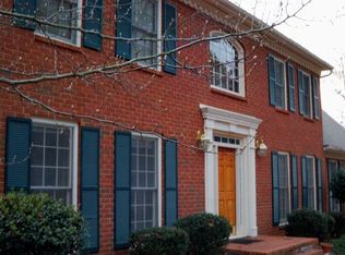 190 Lakemont Dr, Fayetteville, GA 30215