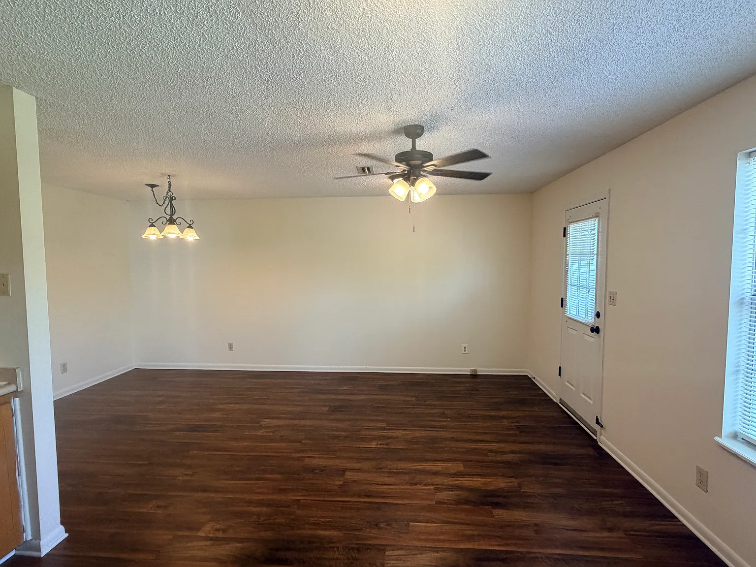 3 bed, 1469 sqft, $1,150 — Photo 3