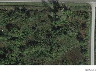 9114 Schuline Rd, Walsh, IL 62297