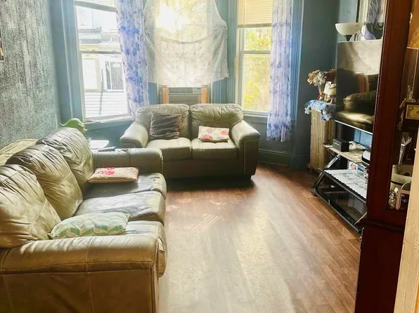 52 Booream Avenue image 5 of 18