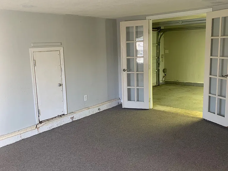 1403 Florida St — Photo 6