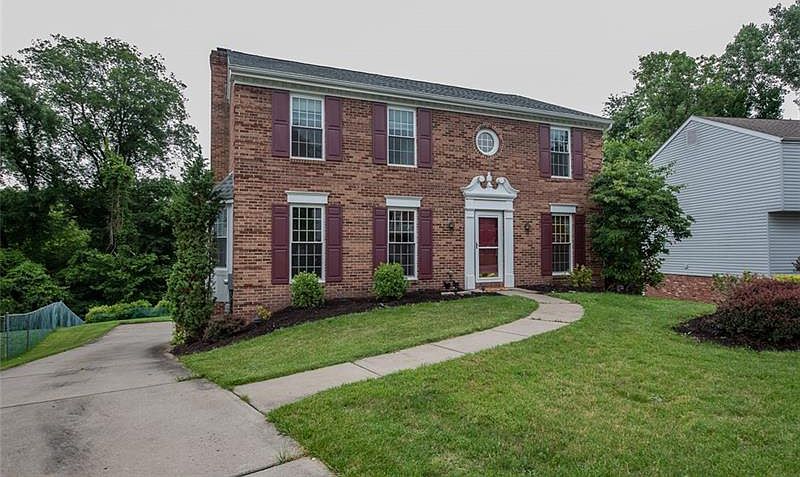1st image of 138 Dinwiddie Dr