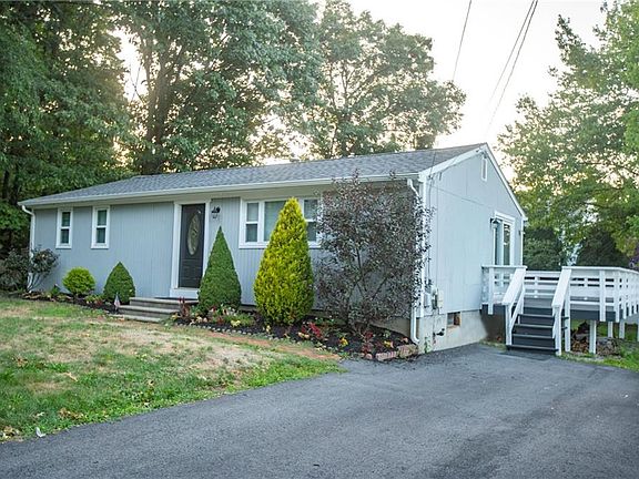 2nd image of 8 Mascio Dr