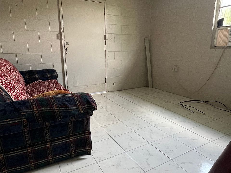 2nd image of 3015 Cherry St #3015