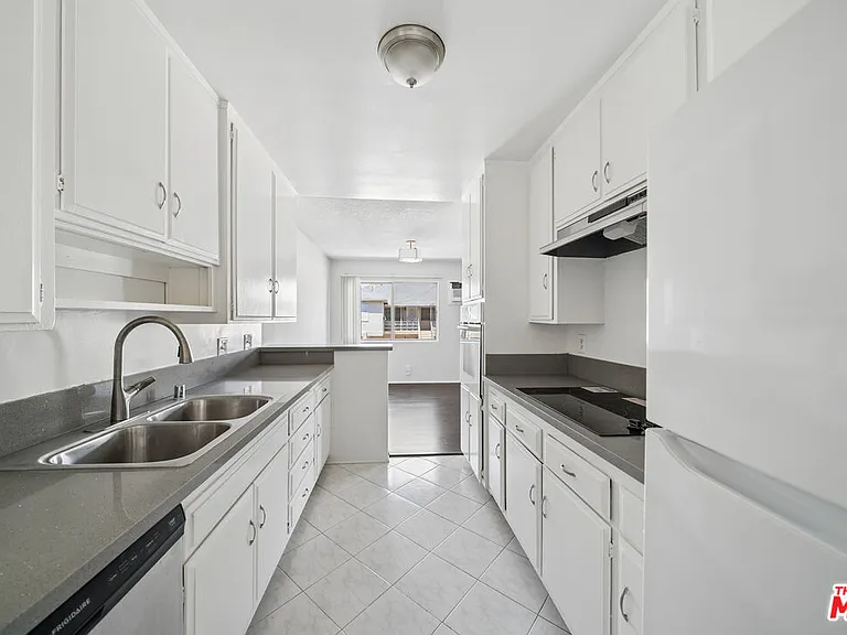 105 S Orlando Ave #201 — Photo 9