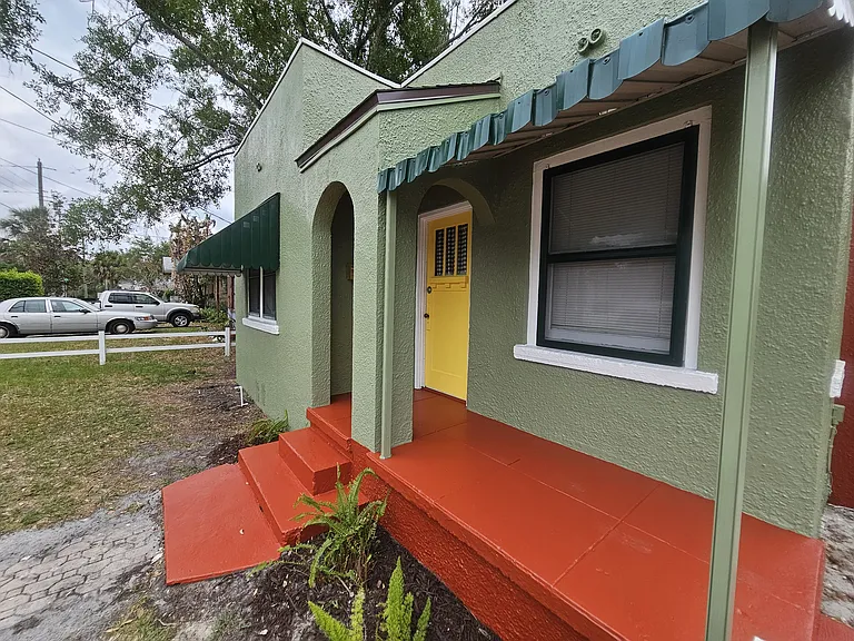 506 W Paris St — Photo 3